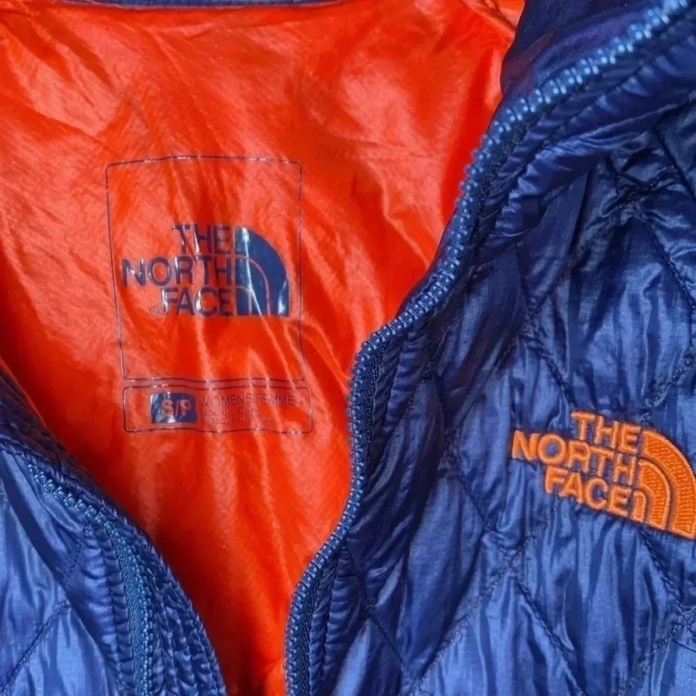 The North Face Women’s Quilted Puffer Windbreaker Outdoor Jacket Blue Orange S/P - Picture 5 of 8